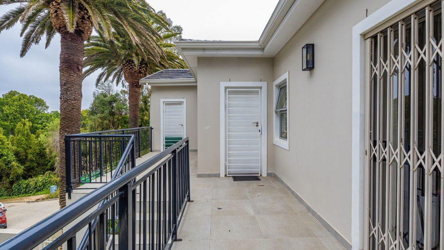 To Let 3 Bedroom Property for Rent in Bishopscourt Western Cape
